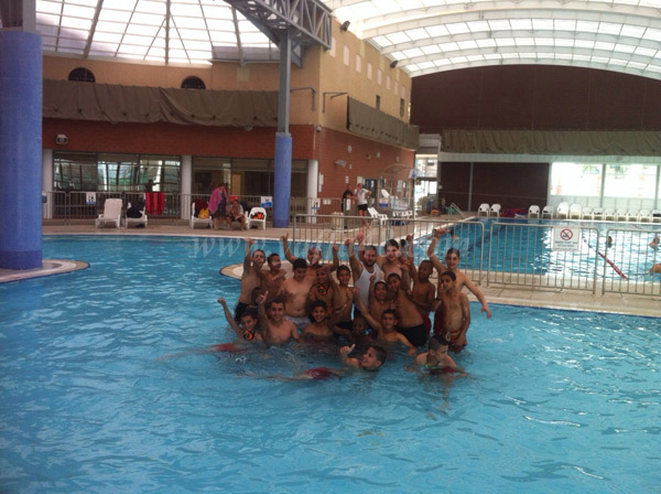 بالصور: يوم ترفيهي لفريق هبوعيل تل ابيب من مدرسة الجواريش بمدينة الرملة 